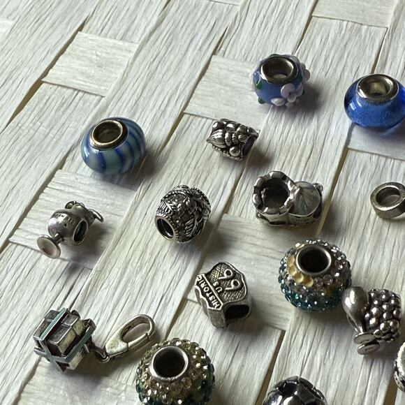 Lot of 20 Sterling Silver Chamilia Charms Beads Different Designs Plus READDD - Picture 4 of 5